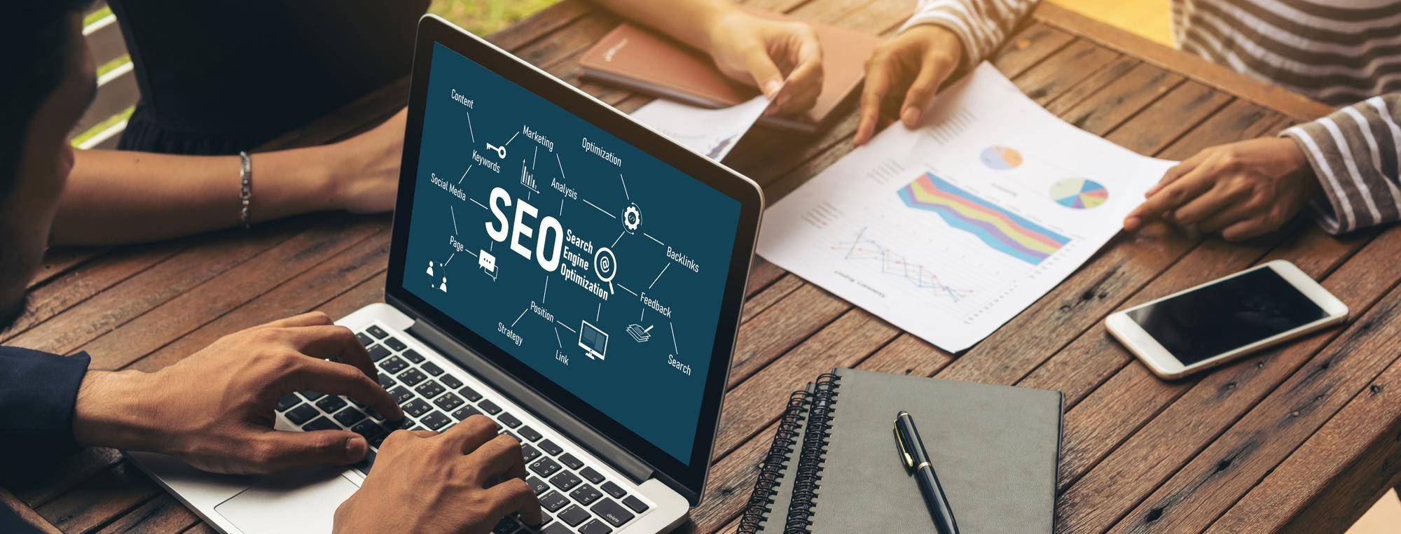 Recenzja programu do optymalizacji SEO pomaga poprawić widoczność strony